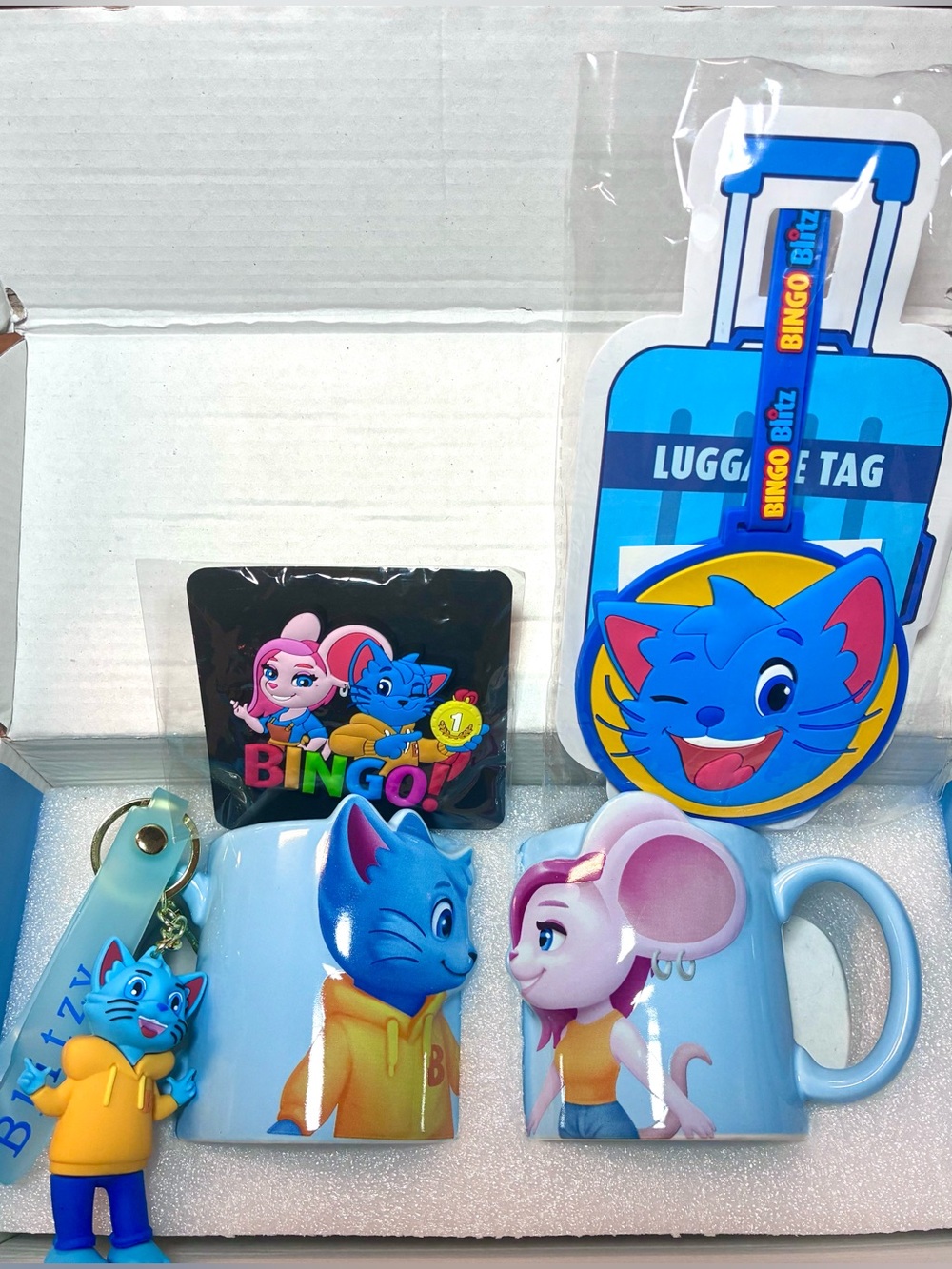 Official Bingo Blitz Couple Mugs